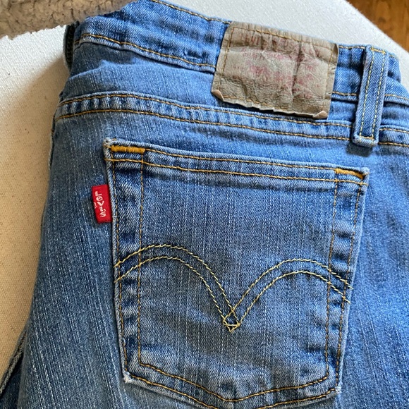 SOLD Vintage Levi’s blue jeans - Picture 1 of 5